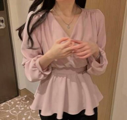 【期間限定ポイント5倍!】とろみ感 Vネック 大人 おしゃれ きれいめ 普段使い ス フォーマル 30代 ペプラム シンプル ピンク ホワイト お出かけ エレガント ブルー 秋 ブラウス 無地 長袖 セクシー 薄手 【期間限定ポイント5倍!】とろみ感 Vネック 大人 おしゃれ きれいめ 普段使い ス フォーマル 30代 ペプラム シンプル ピンク ホワイト お出かけ エレガント ブルー 秋 ブラウス 無地 長袖 セクシー 薄手