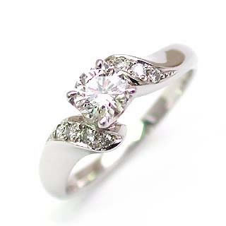 Pt ダイヤモンドデザインリング(婚約指輪・エンゲージリング) メレ 【楽ギフ_包装】 末広 【今だけ代引手数料無料】