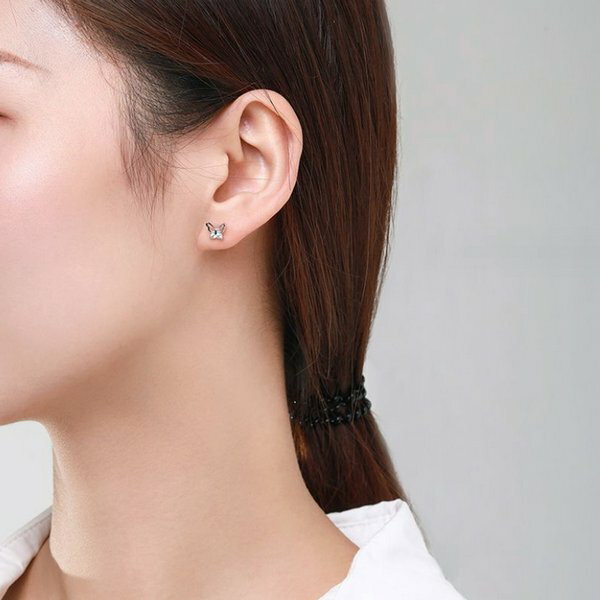 【送料無料！】ピアス レディース S925 キュービックジルコニア バタフライ 蝶 大人 かわいい 上品 シンプル 小ぶり 小さめ ギフト プレゼント