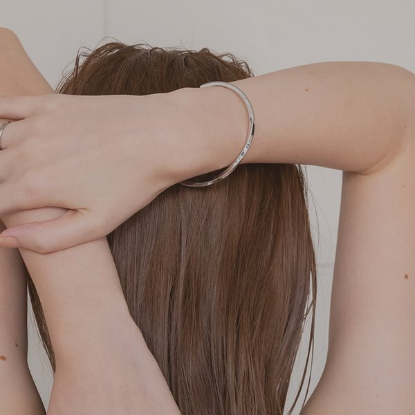 ブレスレット バングル 金属アレルギー対応 つけっぱなしOK ステンレス サージカル 316L シンプル バングル ひねり ツイスト メタル カジュアル ブラン...