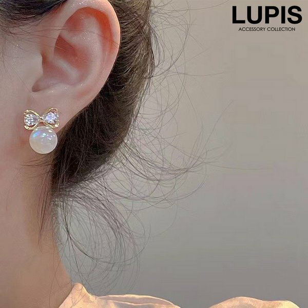 ピアス レディース リボン パール オーロラ ビジュー 華やか ガーリー フェミニン かわいい キラキラ 韓国 韓国っぽ lupis ルピス 安い 激安 プチプラ