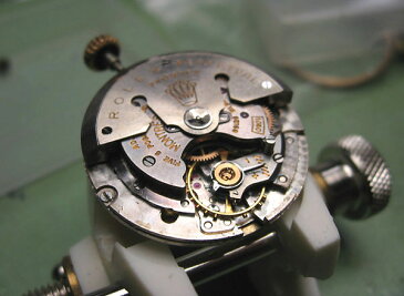 外装磨き込み　腕時計修理　ROLEX　ロレックス　OH　オーバーホール　修理　メンテナンス　パーツ　ヨットマスター
