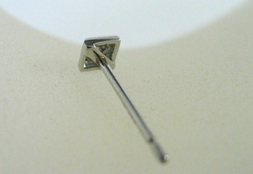 PT950 ダイヤモンド スタッドピアス片耳用 D0.025ct ギフト対応