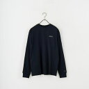 【店内全品送料無料】 1PIU1UGUALE3 RELAX ウノ ピゥ ウノ ウグァーレ トレ プレートロゴロングTシャツ UST-25134 メンズ トップス 長袖 2025AW M/L ブラック/ホワイト