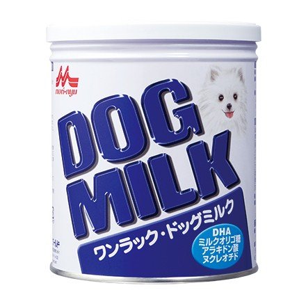 商品情報 商 品 名 ワンラック　ドッグミルク　270g 商 品 説 明 ●厳選された原材料で作られた幼犬（哺乳期・養育期）用の特殊調製粉乳（総合栄養食）です。 ●最新の知見・技術により成分を犬の母乳に近づけています。生まれたばかりの幼犬をドッグミルクだけで哺育できます。 ●乳糖を調整してあり、おなかに優しいミルクです。 ●特殊な加工技術により、溶解性に優れています。 ●体の発育や健康のために大切な必須脂肪酸がバランスよく含まれています。 ●健康な発育と発達のためにDHAを配合し、アラキドン酸（ARA）を含有しています。 ●おなかの中のビフィズス菌の増殖を促進するミルクオリゴ糖を配合しました。 ●種々の機能性を有するヌクレオチド（核酸）を配合しました。 ●成犬やシニア犬にもご使用いただけます。（1日に必要なカロリーの20％以内を目安） 原 材 料 乳たんぱく質、動物性脂肪、脱脂粉乳、植物性油脂、卵黄粉末、ミルクオリゴ糖、乾燥酵母、pH調整剤、乳化剤、L－アルギニン、L－シスチン、DHA、ビタミン類（A、D、E、B1、B2、パントテン酸、ナイアシン、B6、葉酸、カロテン、B12、C、コリン）、ミネラル類（Ca、P、K、Na、Cl、Mg、Fe、Cu、Mn、Zn、I）、ヌクレオチド、香料（ミルククリーム） 代謝エネルギー 552kcal/100g 原 産 国 日本 JANコード 4978007001794 区 分 ペットフード 販 売 元 株式会社　森乳サンワールド ※高温多湿をさけ、室内の日の当たらない場所にて密封保管してください。 ※商品のリニューアルに伴い、パッケージ・内容等予告なく変更する場合がございます。予めご了承ください。 ※沖縄県および島嶼部など一部地域につきましては、通常送料とは別に中継料金が発生いたします。中継料が発生する場合はご了承頂いてからの発送となります。