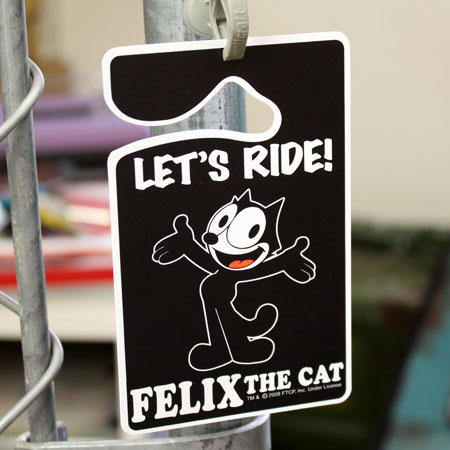 フィリックス・ザ・キャット カー用品 キャラクター カーアクセサリー 猫 FELIX THE CAT パーキングパーミット アメリカ アメリカン雑貨 スタンド 【メール便OK】＿PP-KGAZF348A-MON