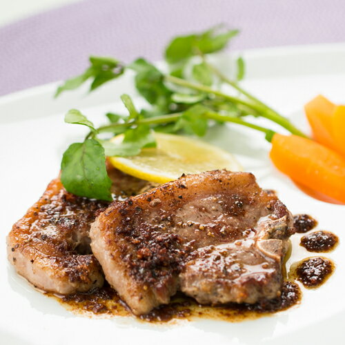 【公式 ジンギスカンのあんべ】ラムTボーンステーキ(2枚入)/ラム肉 羊肉 仔羊肉 Tボーン ロース肉 ヒレ肉 ステーキ 生ラム ジンギスカン あんべ じんぎす...