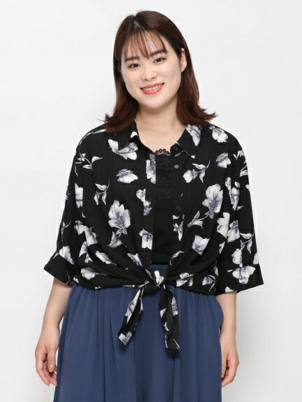 大きいサイズ レディース 【Re-J＆SUPURE】デシンフラワー前結びブラウスLL 3L 4L トップス ブラウス 半袖 花柄 花柄ブラウス フラワープリント 大きめ花柄 前結び ふんわり ゆったり シルエット ぽっちゃり 大人 可愛い かわいい 白 ホワイト 黒 ブラック 夏 夏物 夏服