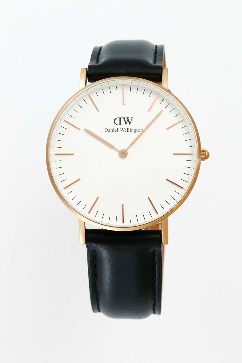 □「返品種別」について詳しくはこちら□メーカー保証期間 2年※輸入時計の返品・交換は、理由の如何に関わらず一切応じることができません。※時計に組み込まれている電池は動作確認用のモニター用電池です。◇◆　Daniel Wellington　CLASSIC SHEFFIELD　◇◆深海よりもさらに深みのある色合いの革を用いた、クラシックシェフィールド。時の試練に耐えるよう緻密に設計されながらも、見事な美しさを維持しています。このミニマルな逸品は、シンプルであることが必ずしも退屈を意味するものではないことを証明しています。◆駆動方式：クオーツ◆防水：3ATM■　仕　様　■カラー：文字板・ホワイト系、ケース・ゴールド系、バンド・ブラック系ケース：ダブルメッキステンレススチール（316L）バンド：レザーバンド幅：18mm腕周り：160〜200mmケースサイズ：36×36mm(H×W)厚さ：6mm時計＞輸入ブランド腕時計＞サ行〜タ行＞ダニエルウェリントン（Daniel　Wellington）・まごころ長期修理保証(保証5年)［加入料：対象商品代金の5%］商品「DW00100036」専用加入料(※加入料のみ注文不可)※対象商品と専用加入料を分けてのご注文は承れません。上記リンク先の専用加入料と一緒にご注文して下さい。※長期修理保証についての詳細・注意事項はこちらのページをご一読下さい。