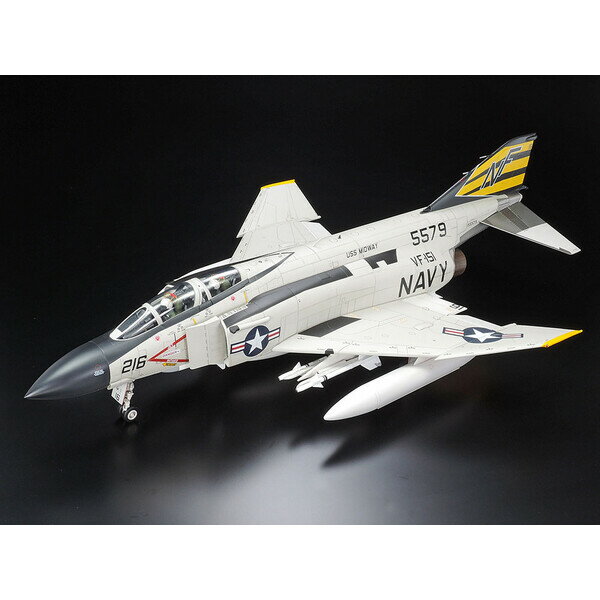 タミヤ 1/32 マクダネル ダグラス F-4J ファントムII 【60306】 プラモデル