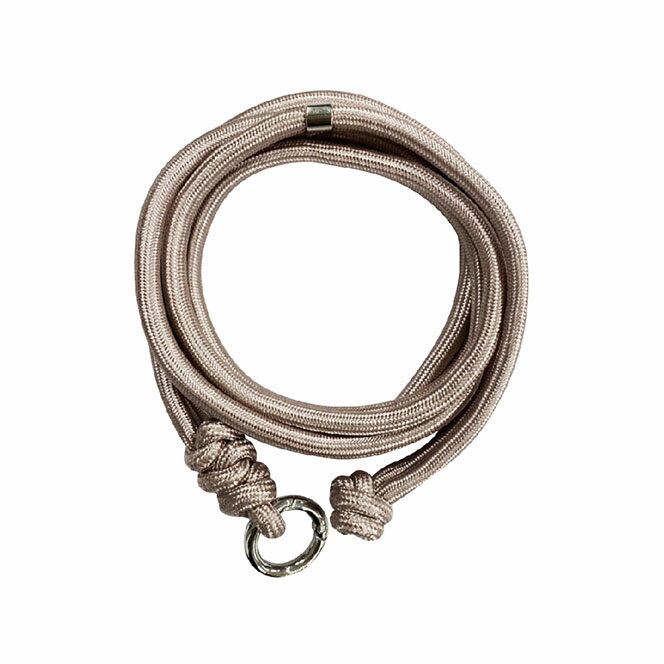 【返品種別A】□「返品種別」について詳しくはこちら□2022年08月 発売◆ネック、ショルダーストラップなど、多用途に使用できるストラップです。◆マルチリングプラスと組み合わせることでスマートフォンを首から下げることも可能です。■　仕　様　...