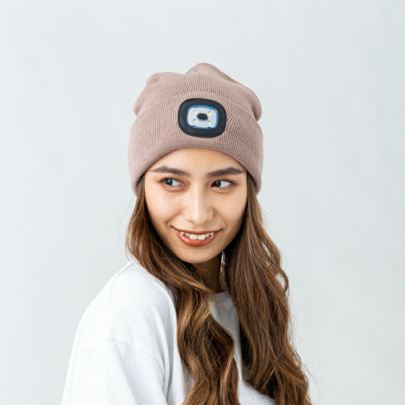 RUSTY LEDライト付ビーニー（キャメル） 951901FCOM RUSTY ユニセックス