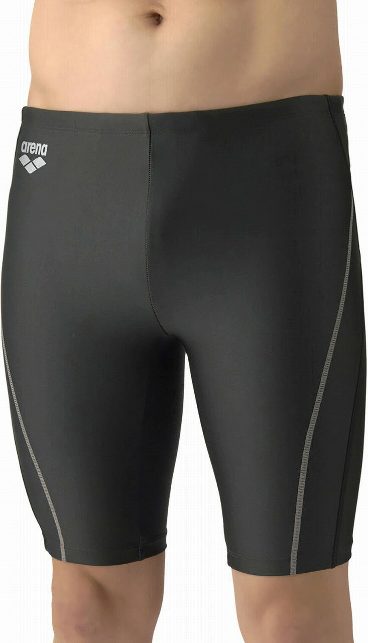 【返品種別B】□「返品種別」について詳しくはこちら□「おひとり様1点まで」◆【インナー付き】アクアビクスや水中ウォーキングなど、健康やリフレッシュのためにプールでのエクササイズを楽しむフィットネススイマーにおすすめのフィットネス水着。◆インナー部は、動きが欲しい部分とフィットして欲しい部分で異なる素材を採用。◆一枚で着用できるため、はじめてプールに通う初心者フィットネススイマーにとって、安心感のある水着。◆また、ほどよいフィット感のある水着のため、水中で動きやすい。◆身に付けやすいカラーバリエーションにシンプルなステッチデザインがポイント。◆迷ったらまずは、この一枚があると便利。■　仕　様　■ポリエステル・ポリウレタンメンズ[DSAS6SWF66MGYBKM]デサントジャパン株式会社アウトドア＞水泳・スイミング＞水着＞メンズ