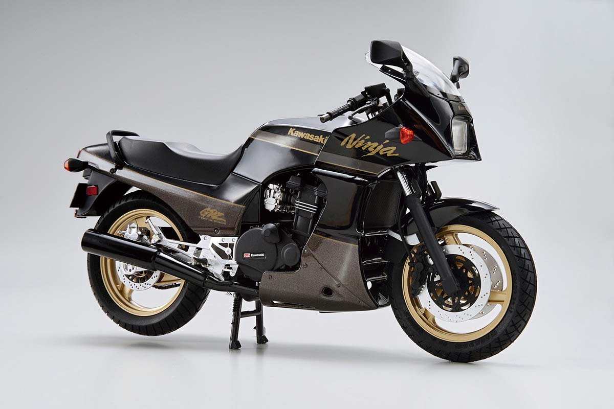 アオシマ 1／12 バイク　Z1 カワサキ（Kawasaki）900 完成品 楽天市場】アオシマ 1／12 z900の通販