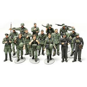 タミヤ 1/48 WWII ドイツ歩兵行軍セット【32530】 プラモデル