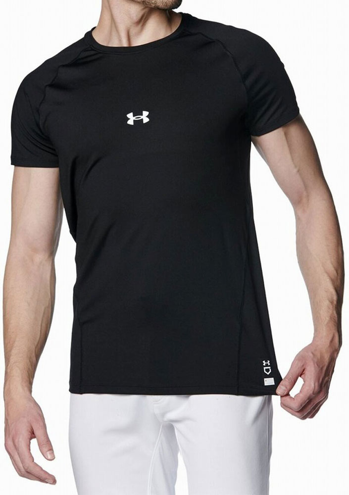 アンダーアーマー UAヒートギア コンフォート フィッティド ショートスリーブ クルーネック シャツ（Black・サイズ：3XL） DOM-1384732-001-3XL UNDER ARMOUR