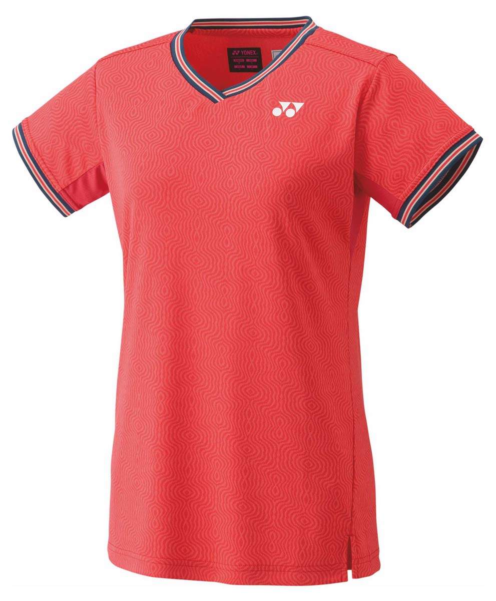 【返品種別A】□「返品種別」について詳しくはこちら□2024年06月 発売※サイズについて(ウィメンズ/レディース)・SS：身長 147〜153、胸囲 73〜81、ウエスト 54〜62・S：身長 152〜158、胸囲 76〜84、ウエスト 57〜65・M：身長 157〜163、胸囲 79〜87、ウエスト 60〜68・L：身長 162〜168、胸囲 82〜90、ウエスト 63〜71・O：身長 167〜173、胸囲 85〜93、ウエスト 66〜74・XO：身長 172〜178、胸囲 88〜96、ウエスト 69〜77※ヌードサイズ表示/単位(cm)※JASPO(日本スポーツ用品工業協会規格)に基づく表となります。※サイズをお選びいただく際の目安としてご確認ください。◆ベリークールキシリトールと汗が反応することで-3℃の涼感◆UVカット紫外線をシャットアウト◆吸汗速乾乾いているから、攻められる◆日本バドミントン協会審査合格品■　仕　様　■素材…身頃：ポリエステル100％切替部：ポリエステル88％・ポリウレタン12％特徴：UVカット、ベリークール、吸汗速乾、制電[YO20779321S]ヨネックスアウトドア＞バドミントン＞ウェア（レディース）