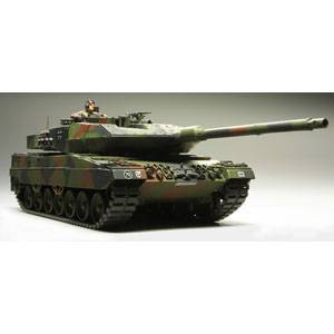 タミヤ 1/35 ドイツ連邦軍主力戦車レオパルト2 A6 【35271】 プラモデル