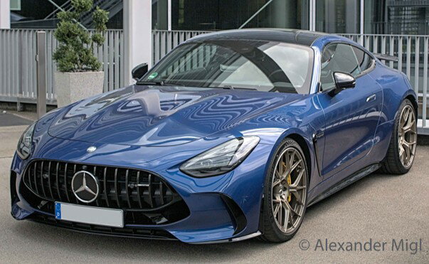 ドイツレベル 1/24 メルセデスAMG GT63【07749】 プラモデル