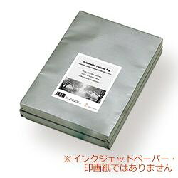 【返品種別A】□「返品種別」について詳しくはこちら□◆プラチナムラグは、プラチナプリントやサイアノプリントなどの古典写真技法のベース用紙に最適化した、ノンコートファインアートベースペーパーです（インクジェット用紙・印画紙ではありません）。◆アルカリバッファー非含有、蛍光増光剤非含有で、さまざまなオルタナティブプロセスの写真技法に最適です。■　仕　様　■ベース材質：コットン100％坪量：300gsm厚み：430μm面質：ナチュラルブライトホワイトサイズ：20x24 inch（508x610mm）[430696]OAサプライ/OA機器＞用紙＞写真用紙＞その他（A6など）