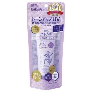 【返品種別A】□「返品種別」について詳しくはこちら□※仕様及び外観は改良のため予告なく変更される場合がありますので、最新情報はメーカーページ等にてご確認ください。◆UVカットしながらお肌をトーンアップする◆天然保湿成分　ハトムギエキス配合。◆化粧下地としてもご使用いただける、顔・からだ用の日やけ止めです。◆光と色をコントロールし、いつもの素肌をより透明感のある色白素肌へ導きます。◆ラベンダーカラーのジェルがお肌の明るさを整え、自然にトーンアップします。◆専用クレンジング不要で、普段お使いの石けんやボディソープで洗い落とせます。SPF50＋　PA＋＋＋＋■成分：水、メトキシケイヒ酸エチルヘキシル、エタノール、酸化チタン、ジエチルアミノヒドロキシベンゾイル安息香酸ヘキシル、オクトクリレン、BG、ジメチコン、ステアレス？　6、カルボマー、（アクリレーツ/アクリル酸アルキル（C10？　30））クロスポリマー、水酸化Al、含水シリカ、シリカ、マイカ、ローズマリー葉エキス、モモ葉エキス、アロエベラ葉エキス、ハトムギ種子エキス、ユズ果皮油、ヤシ油、キサンタンガム、EDTA？　4Na、水酸化Na、BHT、フェノキシエタノール、メチルパラベン、青1、赤227、香料※商品の改良や表示方法の変更などにより、実際の成分と一部異なる場合があります。実際の成分は商品の表示をご覧ください。■商品区分：化粧品■原産国：日本熊野油脂広告文責：株式会社Joshin(06-6633-1111)日用雑貨＞シーズン＞UVケア＞日焼け止め