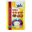 【返品種別B】□「返品種別」について詳しくはこちら□※仕様及び外観は改良のため予告なく変更される場合がありますので、最新情報はメーカーページ等にてご確認ください。◆丸飲みしやすいやわらかいスポンジペレット（沈下性）。◆12cm以上のウーパールーパーが食べやすい粒サイズです。◆すばやく水を吸ってやわらかくなりますので、口あたりがよく吐き出すことなく食べます。◆食欲を刺激するアミノ酸の効果で、バツグンの食いつき。◆栄養バランスに優れ、このエサだけを与えての長期飼育、繁殖例もあります。■原材料：フィッシュミール、オキアミミール、でんぷん類、ビール酵母、大豆ミール、魚油、小麦粉、海藻粉末、スピルリナ、アミノ酸(メチオニン)、カロチノイド、アミノ酸(リジン)、ガーリック、ビタミン類(塩化コリン、E、C、イノシトール、B5、B2、A、B1、B6、B3、葉酸、D3、ビオチン、B12)、ミネラル類(Fe、Mg、Zn、Mn、Cu、I)、食用色素(赤3)■保証成分：蛋白質47％以上、脂質5.0％以上、粗繊維3.0％以下、灰分17％以下、リン1.0％以上、水分10％以下■内容量：30g■給与方法：2〜3日に1回、数分で食べきる量を与えてください(冬期は1週間に1回)。体長15cmくらいなら1回に10〜15粒ぐらいが目安となります。餌の与えすぎは、消化に負担がかかりますので注意してください。キョーリン広告文責：上新電機株式会社(06-6633-1111)日用雑貨＞ペット＞爬虫類・両生類