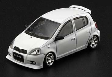 1/18 ヤリス 2代目ヴィッツ ピンク ディーラー正規品 モデルカー 0633690420720.jpg