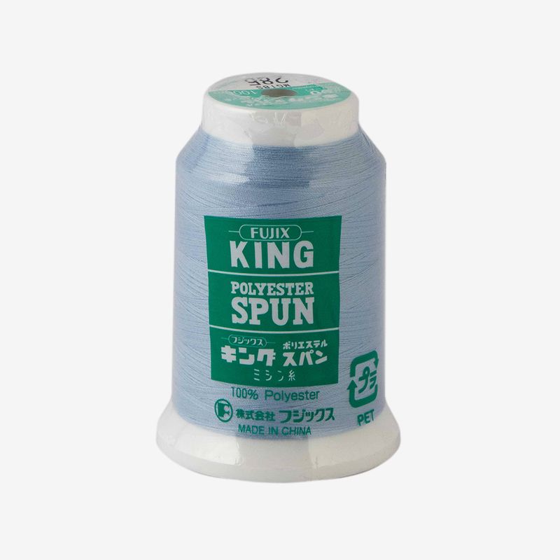 【返品種別B】□「返品種別」について詳しくはこちら□※ミシン針9〜11号をご使用下さい。◆90番手のロックミシン糸です。ポリエステルスパン糸を原料とした「可縫性向上加工」を施した縫い調子。◆薄手ニットのソーイングや裁断ほつれ止めを目的とした「縁かがり」糸。縫い代の始末をかねた「飾り縫い」、布地と布地との「縫い合せ」などに も用います。「可縫性向上加工」を施した“快適な縫い調子”と“均整な縫い上がり”を得られる高機能縫い糸です。■　仕　様　■内容量：#90（ロックミシン用）1000m素材：ポリエステル100％（左撚り）[F48285フジツクス]キングスパンアウトドア＞手芸用品＞ソーイング関連＞糸