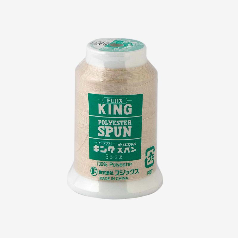 【返品種別B】□「返品種別」について詳しくはこちら□※ミシン針9〜11号をご使用下さい。◆90番手のロックミシン糸です。ポリエステルスパン糸を原料とした「可縫性向上加工」を施した縫い調子。◆薄手ニットのソーイングや裁断ほつれ止めを目的とした「縁かがり」糸。縫い代の始末をかねた「飾り縫い」、布地と布地との「縫い合せ」などに も用います。「可縫性向上加工」を施した“快適な縫い調子”と“均整な縫い上がり”を得られる高機能縫い糸です。■　仕　様　■内容量：#90（ロックミシン用）1000m素材：ポリエステル100％（左撚り）[F48726フジツクス]キングスパンアウトドア＞手芸用品＞ソーイング関連＞糸