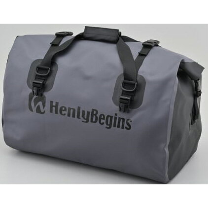 【返品種別B】□「返品種別」について詳しくはこちら□◆大切な荷物を泥や雨から守る防水バック出し入れ口は防水性の高いロールトップ、縫い目の無いシームレス高周波熱圧着で水の侵入を防ぎます。付属の固定ベルトで車体装着が可能。■ 仕 様 ■カラー：グレー容量：60L最大積載重量：14kgサイズ：H350×W550×D330（mm）本体重量（付属品込）：1.2kg素材：ターポリン生地付属品：固定ベルト×4 / ショルダーベルト×1[48383デイトナ]デイトナアウトドア＞バイク用品＞ツーリングアイテム