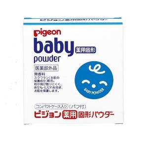 【返品種別A】□「返品種別」について詳しくはこちら□※お一人様3個限り◆粉が飛び散りにくく、携帯にも便利な固形タイプのベビーパウダー。◆あせもやただれを防ぐ薬用タイプ。◆お肌の成分に近いスクワラン（皮膚保護成分）配合。◆携帯に便利なコンパクトケース入り・パフ付きです。◆無香料。皮ふアレルギーテスト済み（すべての方にアレルギーがおきないというわけではありません）。■メーカー：ピジョン■商品区分：医薬部外品■内容量：45g■成分：【有効成分】酸化亜鉛【その他成分】タルク、無水ケイ酸、トウモロコシデンプン、流動パラフィン、スクワラン、ポリエチレン末、グリセリン、メチルポリシロキサン発売元、製造元、輸入元又は販売元：ピジョン商品区分：医薬部外品広告文責：上新電機株式会社(06-6633-1111)日用雑貨＞ベビー用品＞スキンケア＞ベビーパウダー