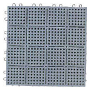 【返品種別B】□「返品種別」について詳しくはこちら□◆クッション性に優れた素材を採用。転倒時の衝撃を吸収します。◆全面に設けた丸穴と長穴で素早い水切りが可能です。◆ロッカールーム、シャワー室など。■　仕　様　■防炎適合品塩化ビニール（PVC...