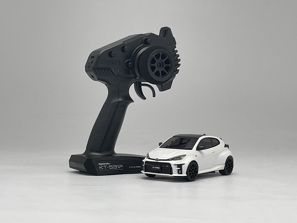 京商 ミニッツRWD(MR-04HM) レディセット トヨタ GRヤリス プラチナホワイトパールマイカ LED/ジャイロユニット付(東海模型限定モデル)【32360PW-T】 ラジコン