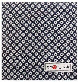 NBK ちりめんカットクロス 23×33cm（友禅・鹿子柄×紺） Y020-15