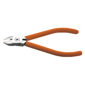 【返品種別B】□「返品種別」について詳しくはこちら□◆刃部に超硬刃を使用しています。特に強靱で切断能力・耐久性に優れています。◆ピアノ線・タングステン線などの切断に最適です。■　仕　様　■ラウンド刃ばね付切断能力（mm）鉄線：φ1.2切断能力（mm）銅線：φ2.0切断能力（mm）ピアノ線：φ0.5全長（mm）：130質量：80g[460S125]アウトドア＞DIY・工具＞手作業工具＞プライヤー・ペンチ・ニッパ