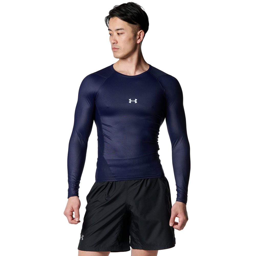 【返品種別A】□「返品種別」について詳しくはこちら□◆通気性を高めるために背面にIso-chillテクノロジーメッシュを使用◆人間工学に基づいたデザインにより、摩耗から継ぎ目を防ぎ、耐久性を向上◆左裾のタグに名前や番号の記入が可能◆学生野球での使用にも配慮したロゴ位置◆紫外線から肌を保護するUPF 50+（紫外線防止指数）◆アイソチル：Aqua-Xナイロン糸が身体の熱を吸収、発散温度の上昇を防いで酷暑においても快適な状態を保つ◆水分コントロール：汗を素早く吸収、外部へ発散し、アスリートの身体を常にドライに保つ◆4wayストレッチ：4方向へのストレッチ性に優れる■　仕　様　■素材：ナイロン77％、ポリウレタン23％機能：Iso-Chill(アイソチル)、水分コントロール、4wayストレッチフィット：コンプレッションレングス：Long-Sleevesメンズ[DOM1364468410XXL]株式会社ドームアウトドア＞野球・ソフトボール＞ウエア＞アンダーシャツ