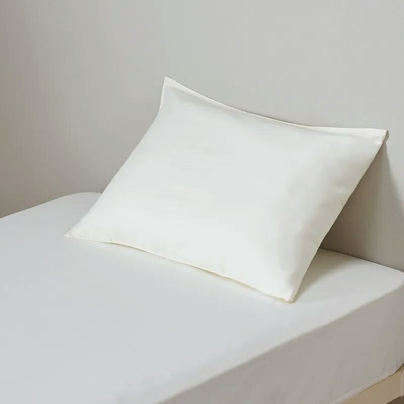 【返品種別A】□「返品種別」について詳しくはこちら□※画像はイメージです。◆ビタミンE※配合の化粧品 枕カバーお肌にあたる面にビタミンE※配合生地を使用。※酢酸トコフェロール(うるおい成分)◆封筒式の枕カバー63×43cm枕用の枕カバー。9...