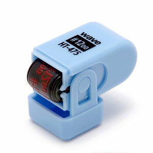 【返品種別B】□「返品種別」について詳しくはこちら□2019年03月 発売※画像はイメージです。実際の商品とは異なる場合がございます。【商品紹介】ウェーブ 紙やすり番手スタンプ（ローラータイプ）#1200用です。紙やすりの裏面に番手を表示するためのスタンプです。あらかじめスタンプしておくことで、紙やすりを細かくカットしても番手がわかりやすくなります。ローラータイプで、コロコロ転がすだけでスタンプすることができます。浸透印タイプなので、番手部分だけをくっきり印字させることが可能。本製品はインクが浸透済みで40m以上のスタンプが可能。※紙やすりの材質によっては上手く印字できない場合がございます。【商品仕様】スタンプ面サイズ：38×9mmスタンプ色：赤模型＞模型用工具・接着剤＞ヤスリ