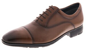 【返品種別A】□「返品種別」について詳しくはこちら□2020年10月 発売日本のビジネスシューズに、感動的なタフさとラフさを【GORE-TEXシリーズ】◆【ゴアテックス メンブレン採用】・優れた防水耐久性・透湿性を誇る『GORE-TEXメンブレン』を足元全体に内蔵。・雨水を通さず、汗の水蒸気は外に逃がすため、靴の中はドライで快適。◆【足にフィットし、負担を軽減するインナーソール】・クッション性と屈曲性に優れ、軽量感のあるE.V.A.インジェクションソール採用。・靴内環境を快適にするために、インナーソールつま先裏に消臭繊維「モフ」、インナーソール表面に抗菌繊維を採用。・つちふまず部分にフィットするふまずパッド、足首をやさしく包み込む履き口スポンジパッド搭載。・ふんわりした足当たりのやわらかく、へたりにくい中敷を採用し、歩行時の体圧を足裏全体で支持します。◆【グリップ性と屈曲性、耐久性を高めたアウターソール】・踏みつけ部に「低硬度ラバー」、かかと部に「高耐磨耗ラバー」を採用し、凹凸感のある意匠にてグリップ性と耐久性に配慮。・ベロ裏クッションを採用し、足の甲にやさしくフィットします。 ・アッパーにアンティーク加工を施した、やわらかな牛革。・履き口（内側）にゴアを使用した、脱ぎ履きが快適なデザイン。・裏ハトメ仕様なので、紐を締めやすい。◆ウイズ：3E相当『texcy luxe(テクシーリュクス)』とは・『本革仕様の本格ビジネスシューズ』なのに、『スニーカーのような履き心地』が特徴の紳士靴です。・クッション性に優れたアクティブ系ソールを採用。・ソフト(＝やわらかな足入れ)　・ライト(＝軽量設計)　・フレキシブル(＝動きに合わせて曲がる)三拍子揃った『スニーカーのような履き心地』で、忙しく動き回るビジネスマンの足元をカジュアルに支えます。「GORE-TEXミニ試用レポート」はこちら「texcy luxe(テクシーリュクス)特集ページ」はこちら■　仕　様　■サイズ：24.0-29.0(0.5cm刻み)cmヒール高：3.5cmウイズ（足囲）：3E相当アッパー：天然皮革（牛革）アウターソール：合成底インナーソール：取り外し式[A6TU8002025260]テクシーリュクスアウトドア＞スポーツ用品＞シューズ＞メンズ＞ビジネスシューズ