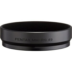 【返品種別A】□「返品種別」について詳しくはこちら□2021年04月 発売◆メタルレンズフードHD PENTAX-FA 43mmF1.9 Limited 専用のレンズフード。◆アルミ削り出しの素材リミテッドレンズ鏡筒だけでなく、レンズフード、レンズキャップにも高級感のあるアルミ削り出しの素材を採用。 ◆個性的なレンズフードレンズフードは収納時に逆さ付けする必要がなく、フード先端にかぶせたキャップを外すだけですぐに撮影ができるように配慮しています。 ◆内面反射を低減レンズフードの内側には静電植毛が施され、内面反射を低減。埃を吸着し、レンズ前面への付着を防ぎます。[MHRG49ブラツク]リコーカメラ＞レンズアクセサリー＞レンズフード