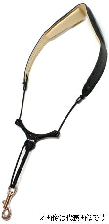 【返品種別A】□「返品種別」について詳しくはこちら□※使用上の注意・本製品は天然素材を使用しております。バラ傷や色ムラは革本来が持っている素材の特性ですので予めご理解くださいますようお願い申し上げます。・色落ちや色移りをする場合があります。淡色の衣類を着用の際には特にご注意下さいますようお願い申し上げます。・アレルギーによりかぶれを生じる場合があります。皮膚に異常を感じた際にはご使用を中止していただき、専門医にご相談下さいますようお願い申し上げます。・本製品はブレード(紐)を切ってサイズの変更が可能な仕様となっています。サイズに不安がある場合はワンサイズ上をお買い求めいただくことをお勧めします。・サイズのカッコ内はストラップを2つ折りにしてパッドの端からフック先端までの長さ(パッドを含む)になります。V型プレートが首元の圧迫をふせぐ多機能ストラップ◆ネックパッド スタンダード厳選した国産の革の素材を使用左右に分かれた厚めのスポンジクッションが、首・肩の負担を分散させる標準タイプ◆ブレードクリンチ留めネジでブレード(紐)をがっちりと固定、付属の専用レンチ1本で分解と組み立てが簡単にできるオリジナル紐留め金具◆V型プレート スタンダード見た目にも高級感のある削りだしのアルミ製ストラップによる首元の圧迫を防ぐように幅をもたせた標準プレート◆ブレード(紐)十分に強度のあるナイロン芯入りの素材を使用◆フックスナップフックにはフックリングの摩耗対策にビニール製のチューブを標準装備■　仕　様　■革パッド形状：スタンダードV型プレート：スタンダードブレードクリンチ：3mm紐用ブレード(紐)：3mmフック：スナップフックサイズ：S(約50cm)[BSNASS]ビーエアー楽器・レコーディング＞楽器アクセサリー＞ストラップ＞その他