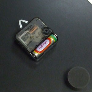 フォーカス・スリー 電波掛け時計 Focus Three レザークロック ひし形(ブラック) V-060(BK) [V060BK]【返品種別A】 [3]