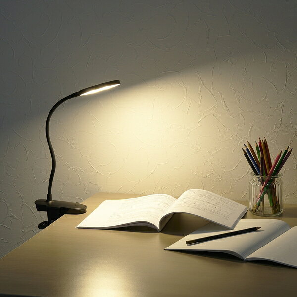 �䥶�� USB LED����åץ饤�ȡʥ֥�å��ˡ�Ĵ��Ĵ����ǽ�դ� CLE05C02BK YAZAWA [CLE05C02BK]