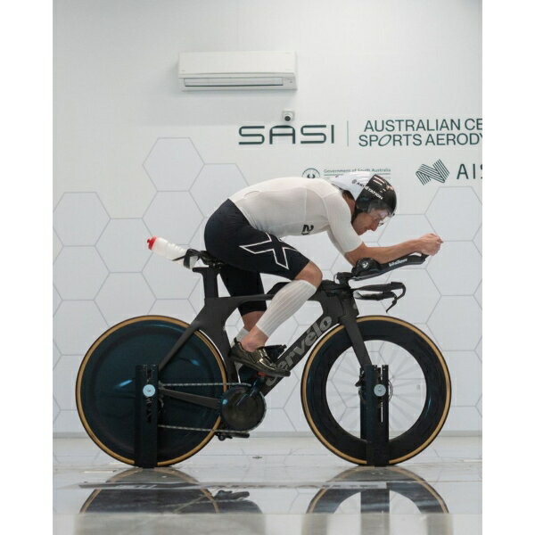 2XU トライアスロンスーツ MT7393d-BLK-WHT Light Speedreactsleevedtrisuit - Blk-wht [メンズ]（サイズ：L） MT7393D-BLK-WHT-L