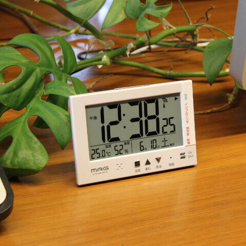 ノア精密 電波目覚まし時計 MAG　環境目安表示機能付き電波時計　エアサーチミチビ...