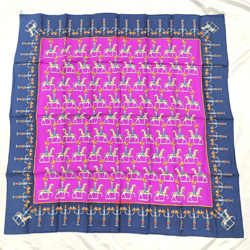 【中古】HERMES スカーフ カレ90 シルク100% パープル系 【中古】HERMES スカーフ カレ90 シルク100% パープル系
