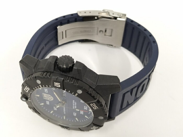 【中古】LUMINOX 腕時計 MASTER CARBON SEAL 自動巻 ネイビー文字盤 3860