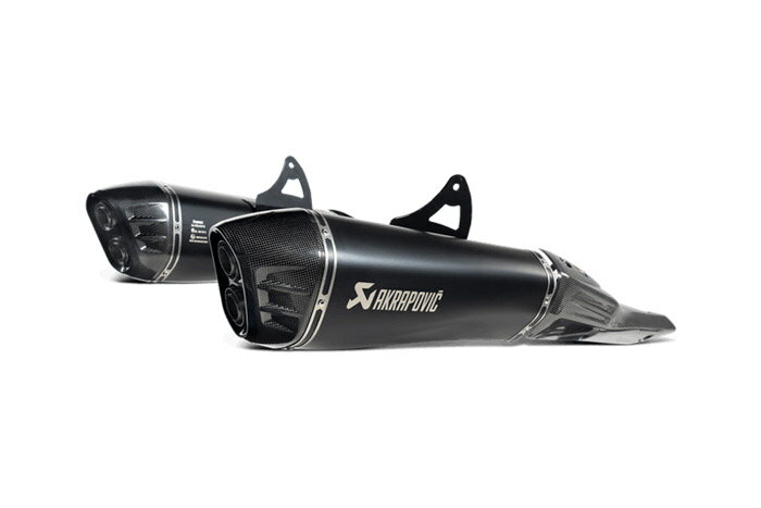 直送品 アクラポビッチ スリップオンライン チタン ブラック JMCA スズキ HAYABUSA (21-23) AKRAPOVIC SUZUKI S-S13SO4-HRAATBLJPP