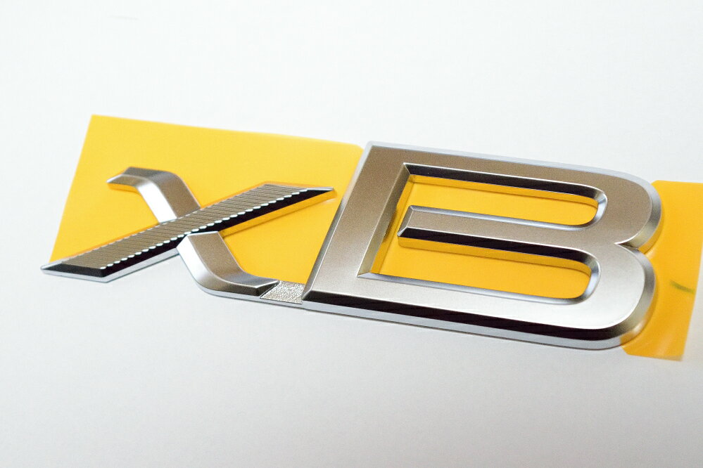 【30系（NCP3#型）トヨタ bB】リア右「xB」文字 エンブレム 海外仕様純正部品