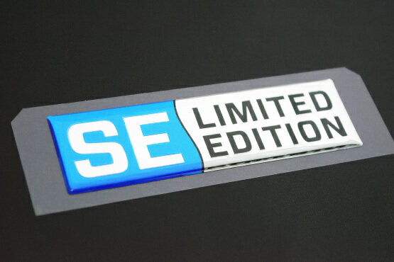 【50系トヨタ カムリ】リア右「SE LIMITED EDITION」文字 エンブレム 海外仕様純正部品